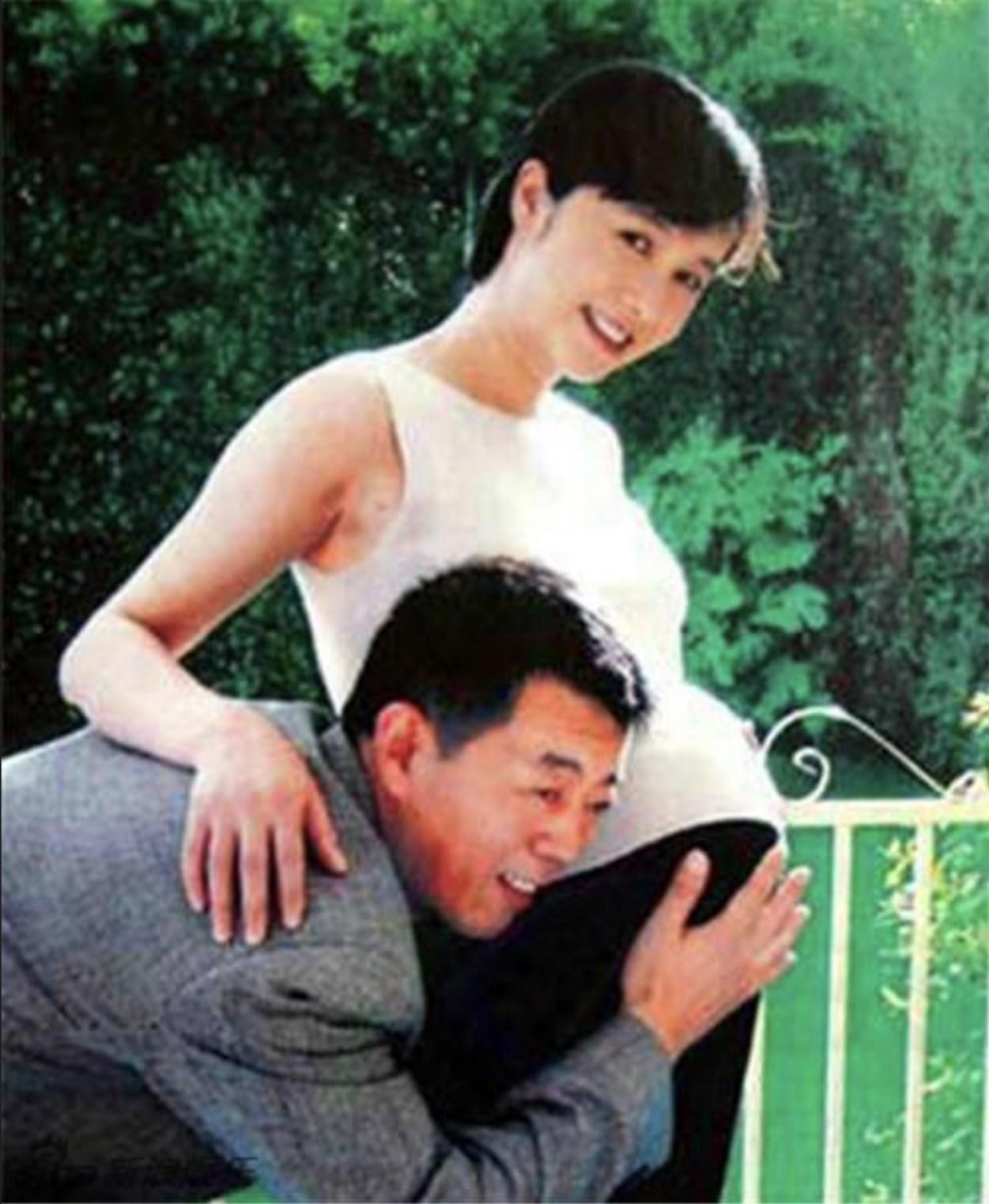 现代婚姻故事，婚恋变迁与新生探索